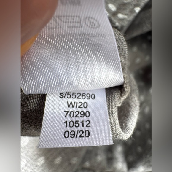 NWT LOFT Petite Small Dotted Ruffle Collar Long Sleeve Button Down Blouse, gray - Picture 14 of 14